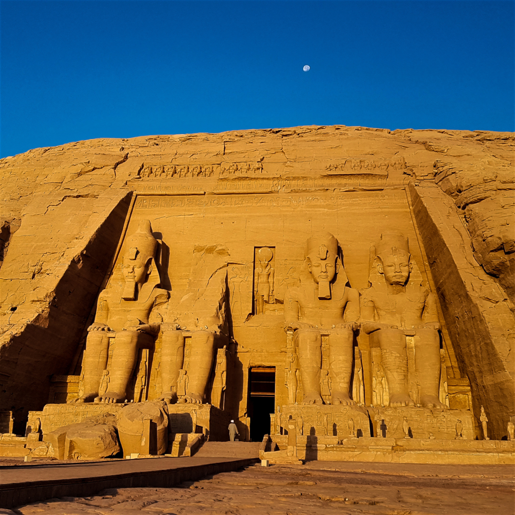 Abu Simbel - 44travel